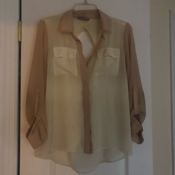 Romeo & Juliet Couture Collared Two-Tone Button-down Shirt - Neutral Size Small - Picture 1 of 4